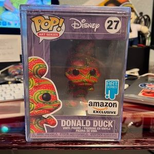 Funko Pop Disney Donald Duck Art Series  #27 new in hard case protector